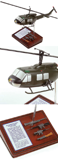 UH-1D Iroquois Huey Gunship 1/52 Display Model - Click Image to Close